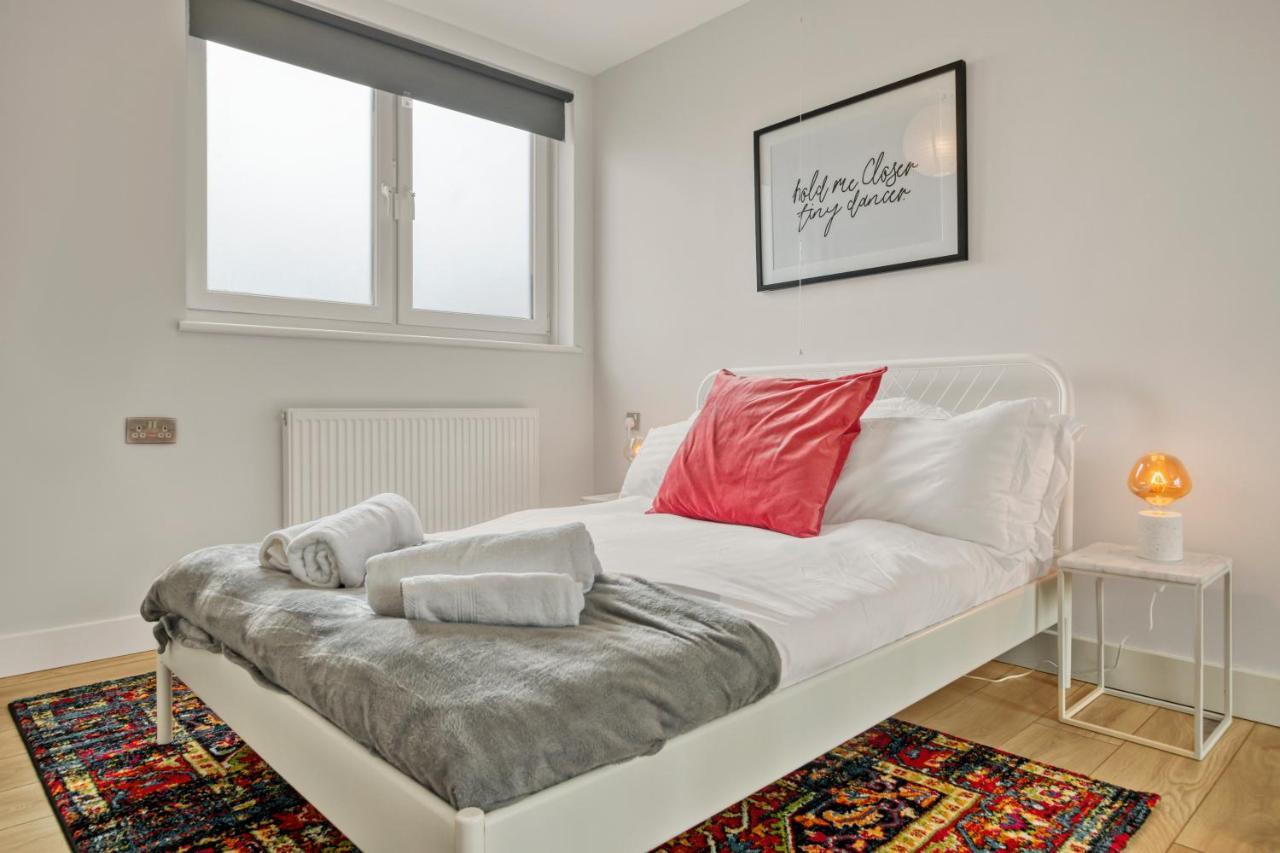 Homely 1Bed Apartment Vauxhall Londen Buitenkant foto